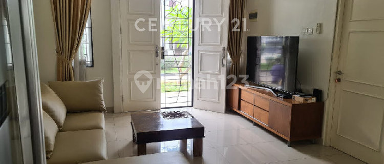 2-Story House, Move-In Ready, Strategic Location 1