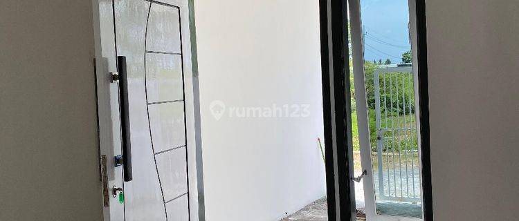 Rumah Modern Ada Didekat Alun Alun Kota Lumajang 1