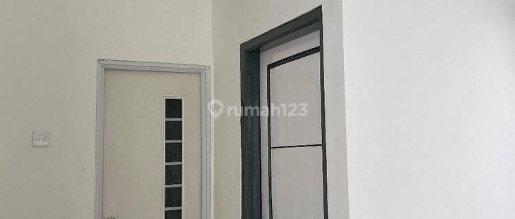 Rumah Modern Ada Didekat Alun Alun Kota Lumajang 1