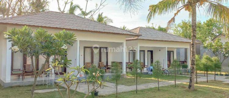 A Luxurious Beachfront Bungalow Gp0149 1