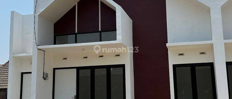 Rumah Baru Gaya Minimalis SHM di Kepanjen, Malang, Malang 1