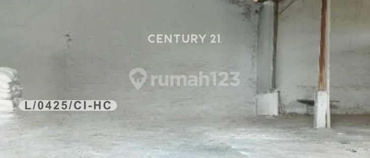 Gudang Luas 700 SHM Akses Fuso Di Jl Cibolerang Kota Bandung 1