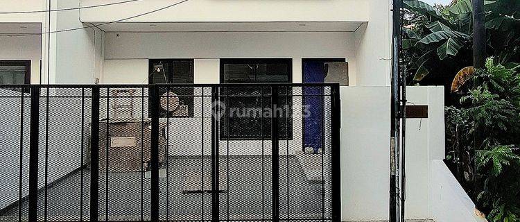 Rumah Brand New, 3 Lantai , Sunter 1