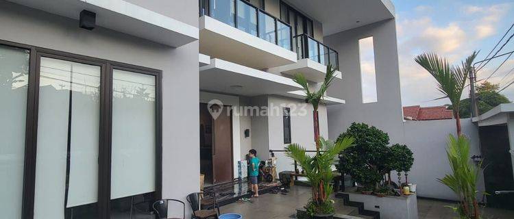 Rumah Nego Sampai Deal Setiabudi Regency 3 Lantai Semi Furnish 1