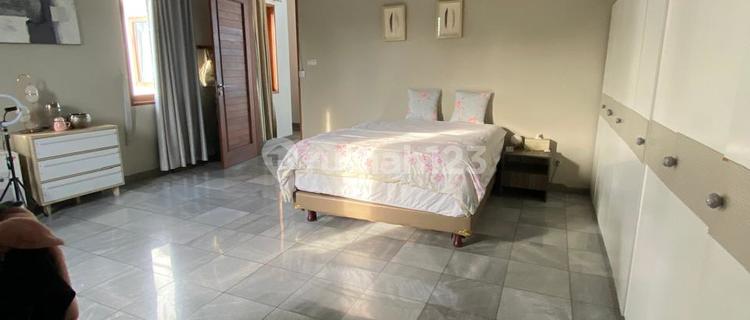 For Sale Beautiful House in Sesneg Complex Kebayoran Lama Area 400m2 1