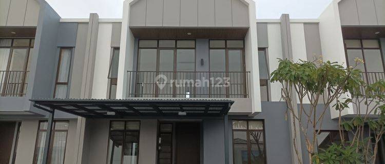 Rumah Dijual Paramount Petals Cluster Gardenia Siap Huni Dapatkan Harga Terbaik  1