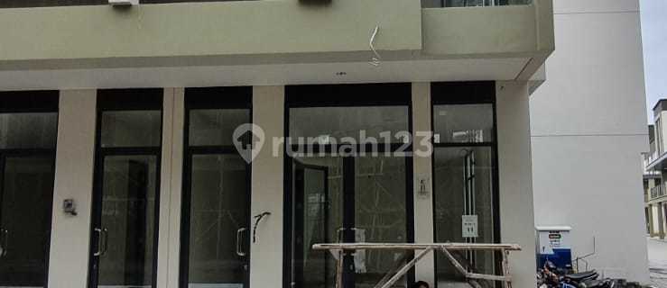New 2-Story Shophouse for Rent Hook Location Near Saint John School Gading Serpong 1