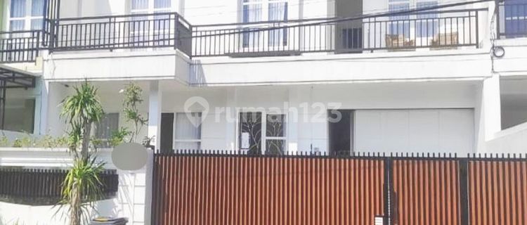 Rumah Bagus Cluster di Alamanda Tembalang Semarang 1