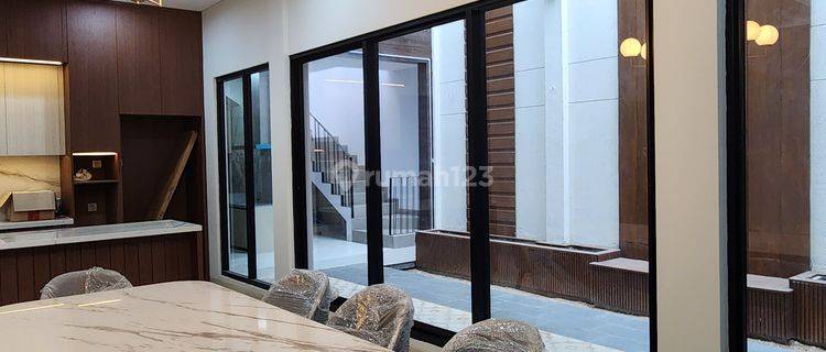 Jual Rumah Mewah Cluster Emily Type Esyana Summarecon Bandung 1