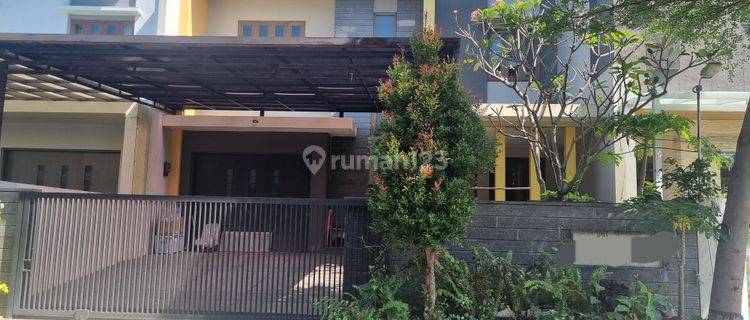 Rumah 2 Lantai Bagus Semi Furnished SHM Komplek Taman Anggrek 1