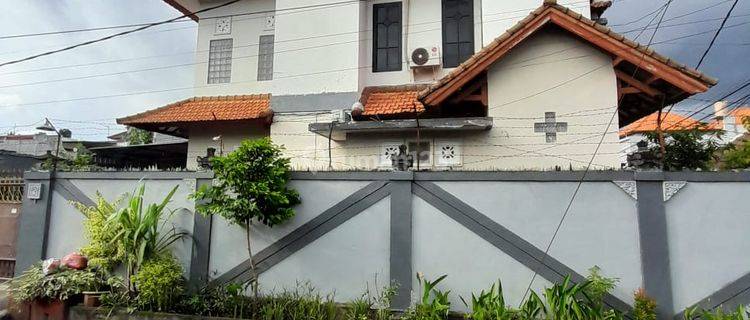 Rumah 2 Lantai Hook Bebas Banjir SHM di Denpasar 1