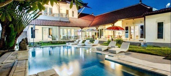 Rumah Villa 2 Lantai Furnished Dalam Kompleks di Nusa Dua 1