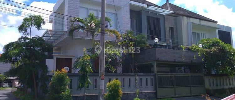 Rumah 2 Lantai SHM di Sunset Road Langka 1