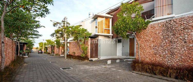 Rumah modern SHM 2 lantai one gate pusat kota Sunset road  Kuta 1