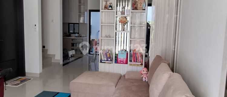 For Sale Luxury House Wisteria Cakung East Jakarta 1