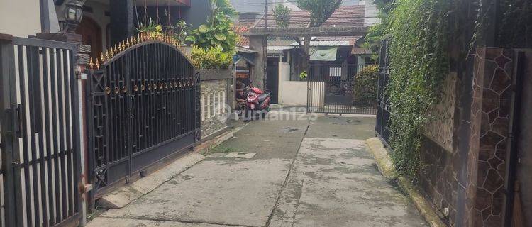 Tanah Kosong di Daerah Cilandak Barat, Jakarta Selatan. 1