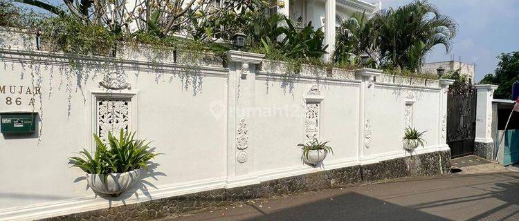 Rumah Mewah Jagakarsa Furnished Siap Pakai 3 lantai Termurah 1