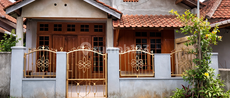 3 Bedroom House in Karangsambung, Kebumen, Strategically Located Near the Market 1