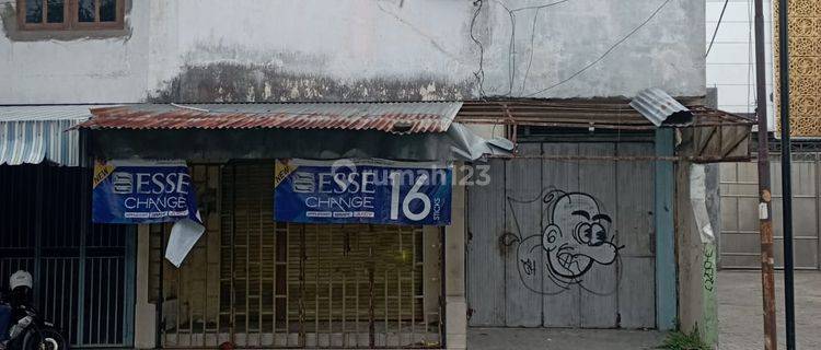 Bangunan Komersil 3 Lantai Di Jl Mangkuyudan Mantrijeron 1