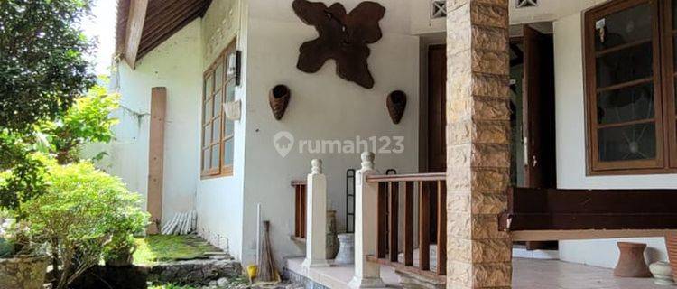 Rumah 5 Kamar Tidur, Furnished Di Perum. Gedong Kuning Dekat Jec 1