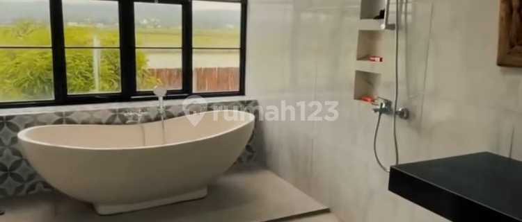 Villa House in the Villa & Resto Bangunjiwo Area Near UMY 1