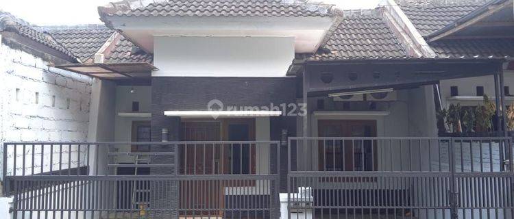 Rumah Cantik Di Perumahan Babarsari Dekat Pakuwon Mall, Seturan 1