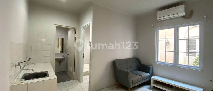 For Rent: Per Floor Boarding House in Vanya Park BSD 1