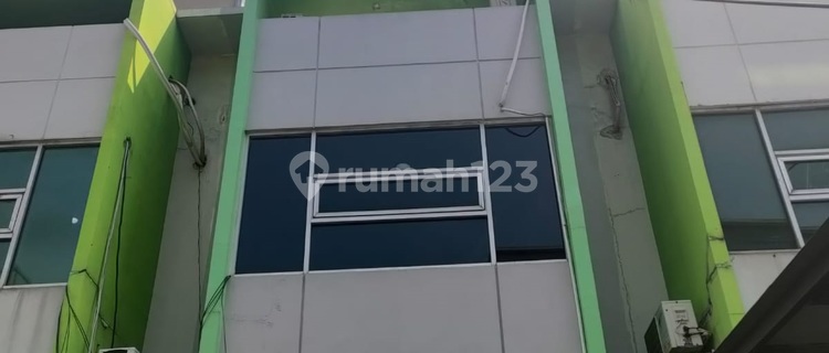 Nice Shop House on South Peta Street. West Jakarta 1