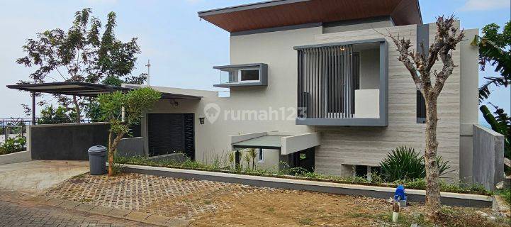 Villa Modern View Sangat Bagus Di Taman Dayu Full Furnish 1