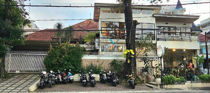 Barang Langka Rumah Mewah Plus Cafe Di Poros Jalan Pahlawan Trip 1