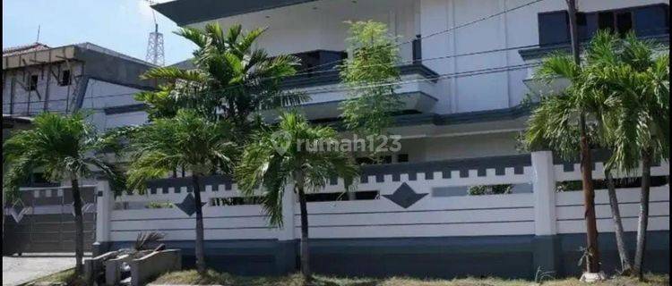 Rumah 2 Lantai di Dharmahusada Indah Selatan, Surabaya Nat.ya325 1