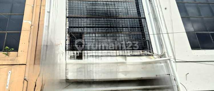 Quick Sale Shop House in West Bekasi. Next to Bekasi Toll Gate. B U . 1