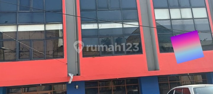 For rent.attached shop house.3 units 1