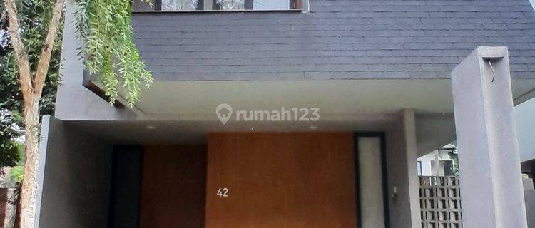 DiJual Rumah Mewah 2 Lantai Fasilitas Lengkap Di Jakarta Timur 1