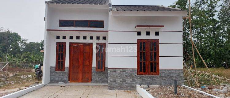 Rumah Minimalis Harga Terjangkau Dekat Dari Stasiun Daru 1