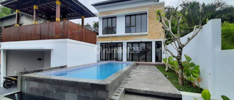 Villa Mewah Lengkap Dengan Private Pool Di Bantul Jogja Selatan 1