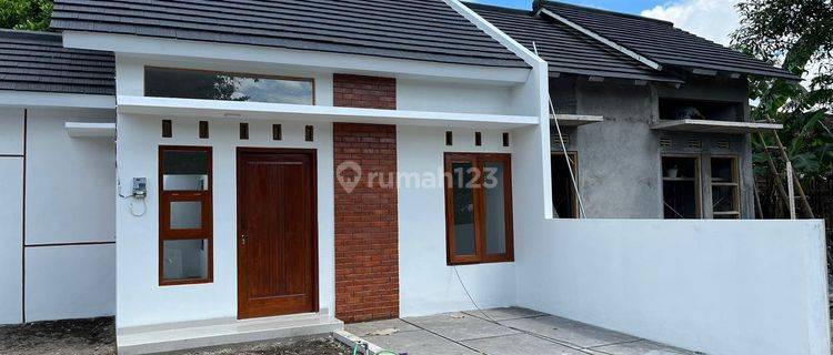 Rumah Murah Tanah Luas Dekat Jalan Raya Lpmp Kalasan 1