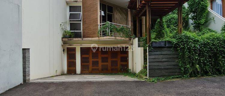 Modern Minimalis House 3 Lantai Dalam Townhouse Dekat Mrt  1