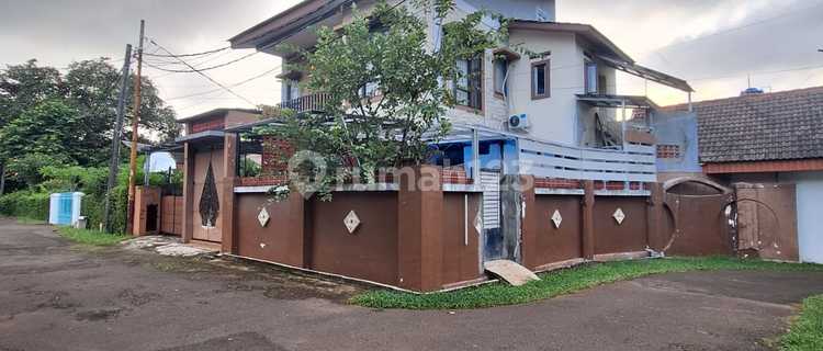 Rumah Bagus 2 Lantai Siap Huni di Cirendeu Nempel Lebak Bulus  1