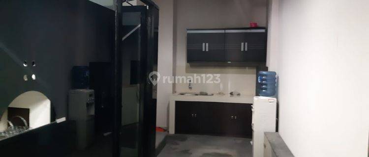 Jual Cepat Ruko 4 Lantai Menteng Harga Menarik , Shm Siap Pakai  1