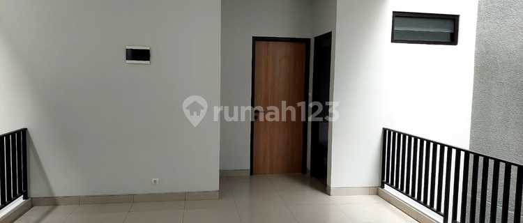 Rumah di Taman Anggrek Dekat Festival Citylink Bandung 1