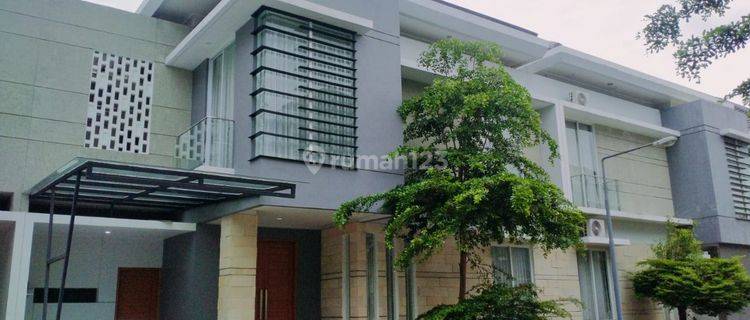Rumah Dijual 2 Lantai Mewah Di Dekat Kampus Uad Jogja 1