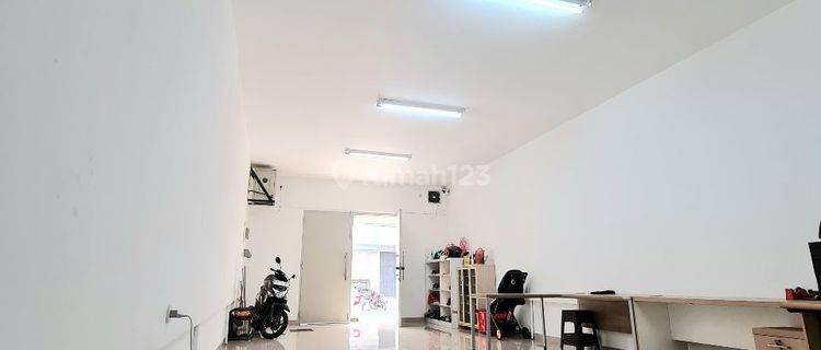 Ruko Green Court, Cengkareng, Jakarta Barat, 3 Lantai, Bebas Banjir 1