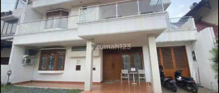 Rumah 2 lt di Duren Tiga - Pancoran Bagus lt 180 m2  lb 250 m2 ada 5 kt 5 km, ada ac, water heater, unfurnished, nego yuk sampai deal!!  1