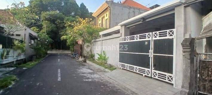 1 1/2 Floor House in Jimbaran Bali Fully Furnished, 3 Bedrooms, 2 Bedrooms Facing West, Freehold, 1 Carport, Access for 2 Cars, Very Cheap, Just Bring Your Suitcase!! 1