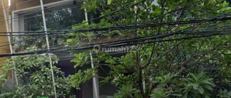 Bangunan Prime dan Strategis Cocok Untuk Usaha di Senopati, Jakarta Selatan  1