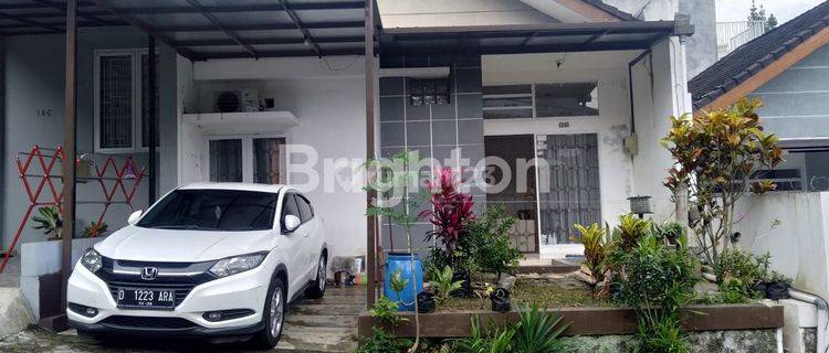 Rumah Asri Indah dan sejuk harga bisa nego di perjuangkan 1