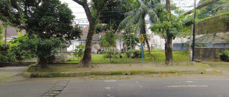 Rumah Tua di Jalan Haji Misbah Dekat Imam Bonjol  1