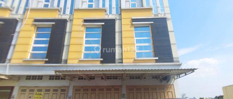 Ruko Komplek Istana Prima 2 di Jalan Katamso  1