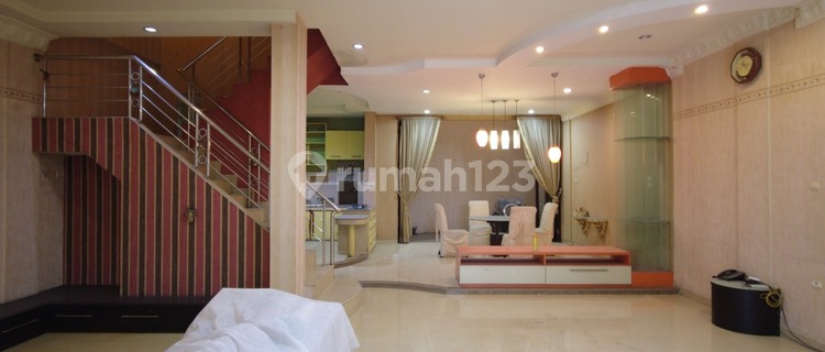 Villa in Graha Prima Complex, Sunggal Street 1